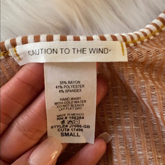 Stripped Tan & White Ribbed Peplum Top Size Small - Picture 3 of 3